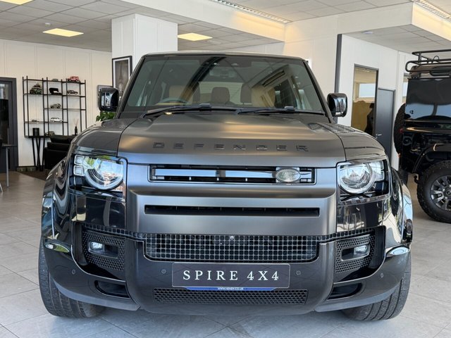 View our LAND ROVER DEFENDER 90