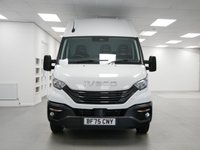 USED 2025 75 IVECO DAILY 2.3D 35S14 136 BHP MEDIUM 3520 HIGH ROOF BUSINESS AUTOMATIC AUTOMATIC | MEDIUM WHEELBASE | BUSINESS PACK