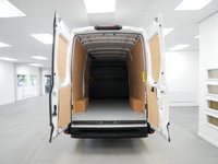 USED 2025 75 IVECO DAILY 2.3D 35S14 136 BHP MEDIUM 3520 HIGH ROOF BUSINESS AUTOMATIC AUTOMATIC | MEDIUM WHEELBASE | BUSINESS PACK