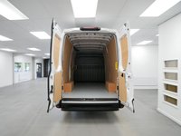 USED 2025 75 IVECO DAILY 2.3D 35S14 136 BHP MEDIUM 3520 HIGH ROOF BUSINESS AUTOMATIC AUTOMATIC | MEDIUM WHEELBASE | BUSINESS PACK
