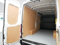 USED 2025 75 IVECO DAILY 2.3D 35S14 136 BHP MEDIUM 3520 HIGH ROOF BUSINESS AUTOMATIC AUTOMATIC | MEDIUM WHEELBASE | BUSINESS PACK