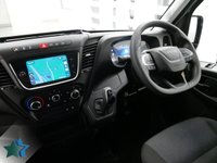 USED 2025 75 IVECO DAILY 2.3D 35S14 136 BHP MEDIUM 3520 HIGH ROOF BUSINESS AUTOMATIC AUTOMATIC | MEDIUM WHEELBASE | BUSINESS PACK
