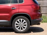 USED 2013 63 VOLKSWAGEN TIGUAN 2.0 Tiguan Match TDI BlueMotion Technology 4Motion Semi-Auto 4WD 5dr Sat Nav Parking Sensors