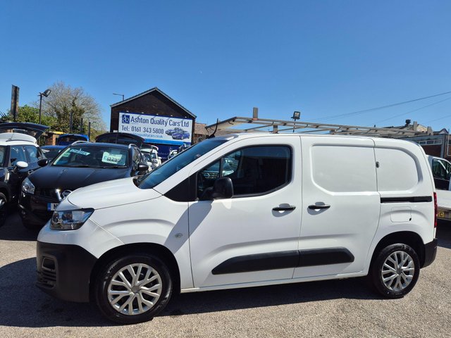 View our CITROEN BERLINGO