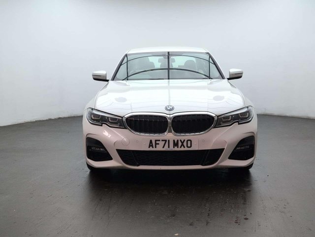 USED 2021 71 BMW 3 SERIES 2.0 330e M Sport Auto 4dr CLICK+COLLECT / HOME DELIVERY