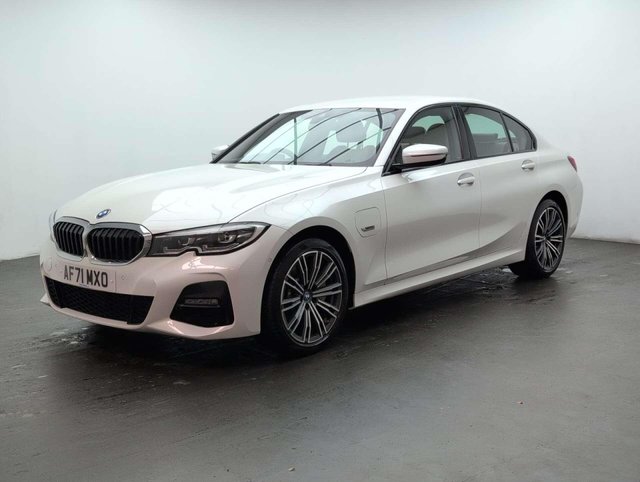 USED 2021 71 BMW 3 SERIES 2.0 330e M Sport Auto 4dr CLICK+COLLECT / HOME DELIVERY