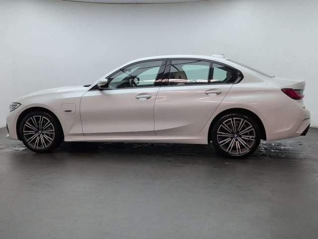 USED 2021 71 BMW 3 SERIES 2.0 330e M Sport Auto 4dr CLICK+COLLECT / HOME DELIVERY