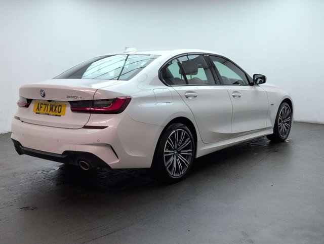 USED 2021 71 BMW 3 SERIES 2.0 330e M Sport Auto 4dr CLICK+COLLECT / HOME DELIVERY