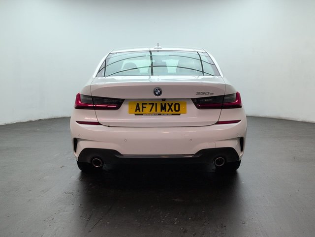 USED 2021 71 BMW 3 SERIES 2.0 330e M Sport Auto 4dr CLICK+COLLECT / HOME DELIVERY