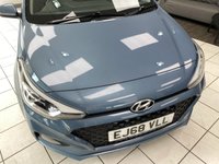 USED 2018 68 HYUNDAI I20 1.2 SE Launch Edition Hatchback 5dr Petrol Manual Euro 6 (s/s) (84 ps) CHAMPION BLUE / BLACK CLOTH TRIM / AIRCON / ELECTRIC WINDOWS X4 / ELECTRIC MIRRORS / AUTO LIGHHTS / DAB FM AM TUNER / BLUETOOTH / SMARTPHONE APP CONNECT / CRUISE CONTROL / SPEED LIMITER / REAR PARKING CAMERA AND SENSORS / SPACE SAVER SPARE WHEEL / SERVICE HISTORY