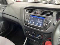 USED 2018 68 HYUNDAI I20 1.2 SE Launch Edition Hatchback 5dr Petrol Manual Euro 6 (s/s) (84 ps) CHAMPION BLUE / BLACK CLOTH TRIM / AIRCON / ELECTRIC WINDOWS X4 / ELECTRIC MIRRORS / AUTO LIGHHTS / DAB FM AM TUNER / BLUETOOTH / SMARTPHONE APP CONNECT / CRUISE CONTROL / SPEED LIMITER / REAR PARKING CAMERA AND SENSORS / SPACE SAVER SPARE WHEEL / SERVICE HISTORY