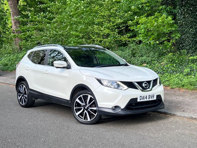 2014 QASHQAI 1.2 DIG T TEKNA SUV 5DR PETROL MANUAL 2WD EURO 5 S... photo