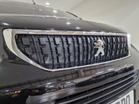 USED 2017 17 PEUGEOT TRAVELLER 2.0 BlueHDi Allure Compact MPV 5dr Diesel EAT SWB Euro 6 (s/s) (180 ps) 