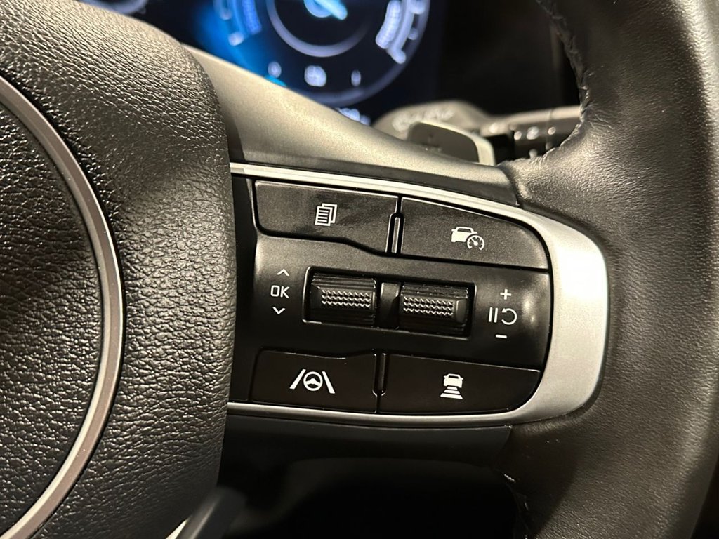 USED 2023 72 KIA SPORTAGE 1.6 T-GDi 13.8kWh 3 SUV 5dr Petrol Plug-in Hybrid Auto AWD Euro 6 (s/s) (261 bhp) 