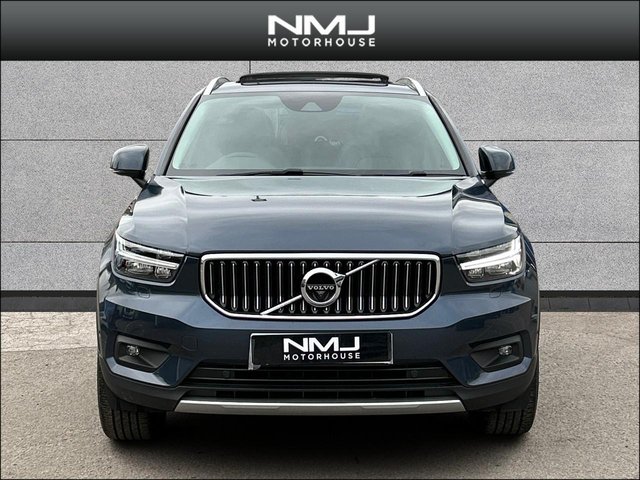 View our VOLVO XC40
