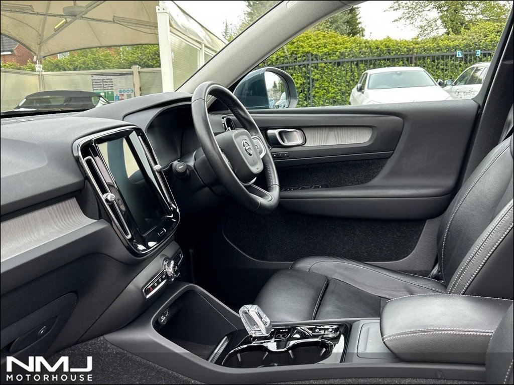 USED 2020 70 VOLVO XC40 2.0 B5 MHEV Inscription Pro Auto AWD Euro 6 (s/s) 5dr 9.9%APR SUNROOF CLIMATE PACK