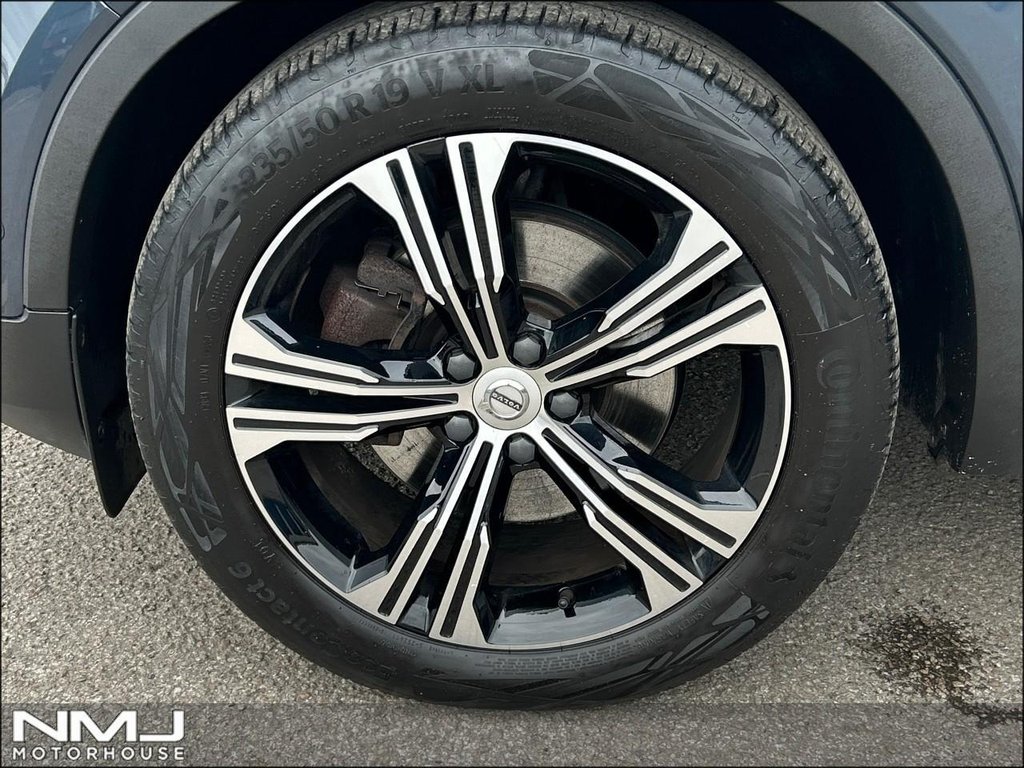 USED 2020 70 VOLVO XC40 2.0 B5 MHEV Inscription Pro Auto AWD Euro 6 (s/s) 5dr 9.9%APR SUNROOF CLIMATE PACK