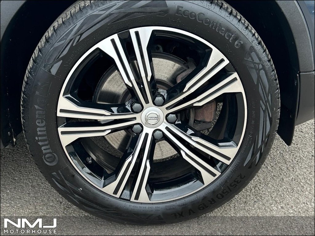 USED 2020 70 VOLVO XC40 2.0 B5 MHEV Inscription Pro Auto AWD Euro 6 (s/s) 5dr 9.9%APR SUNROOF CLIMATE PACK