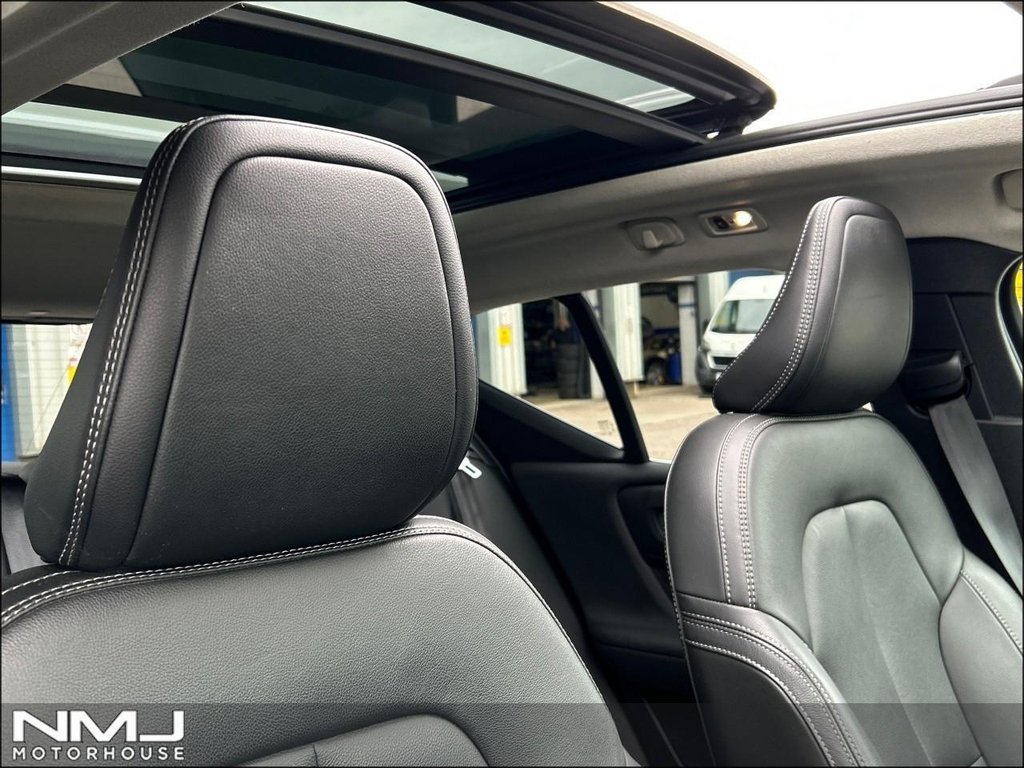 USED 2020 70 VOLVO XC40 2.0 B5 MHEV Inscription Pro Auto AWD Euro 6 (s/s) 5dr 9.9%APR SUNROOF CLIMATE PACK