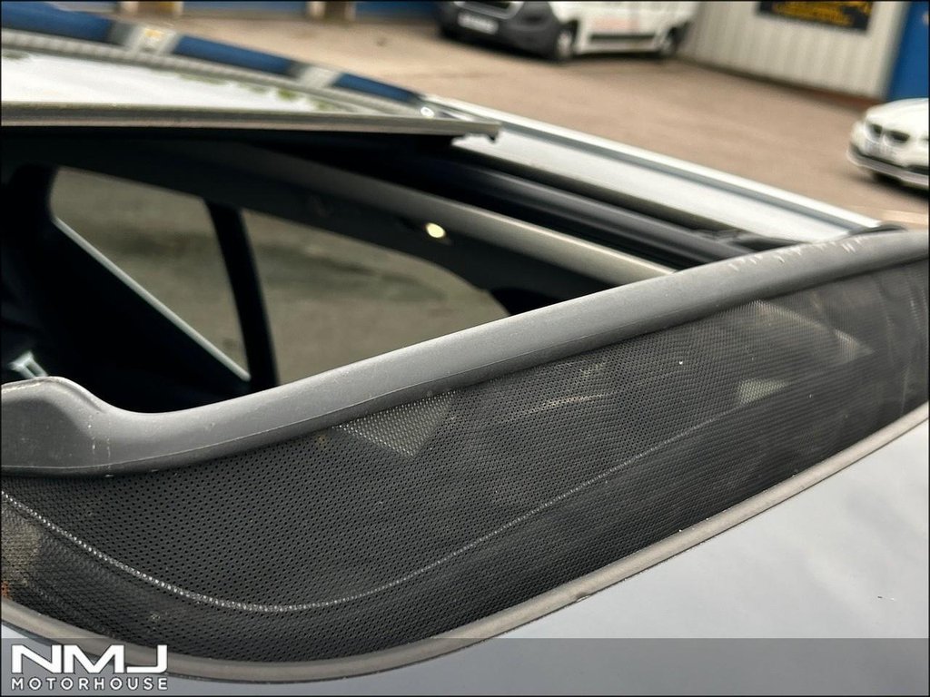 USED 2020 70 VOLVO XC40 2.0 B5 MHEV Inscription Pro Auto AWD Euro 6 (s/s) 5dr 9.9%APR SUNROOF CLIMATE PACK