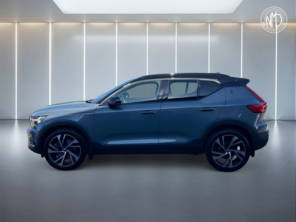 USED 2020 70 VOLVO XC40 1.5h T5 Twin Engine Recharge 10.7kWh R-Design Pro SUV 5dr Petrol Plug-in Hybrid Auto Euro 6 (s/s) (262 ps) SUV