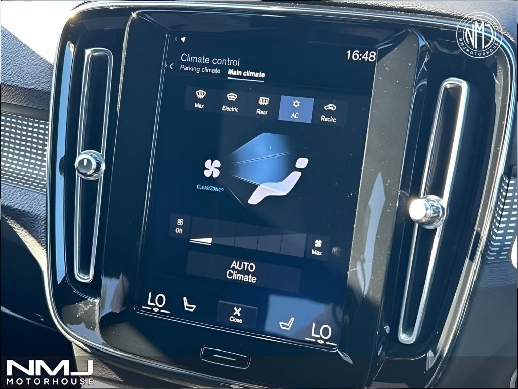 USED 2020 70 VOLVO XC40 1.5h T5 Twin Engine Recharge 10.7kWh R-Design Pro SUV 5dr Petrol Plug-in Hybrid Auto Euro 6 (s/s) (262 ps) SUV
