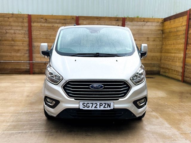 View our FORD TOURNEO CUSTOM
