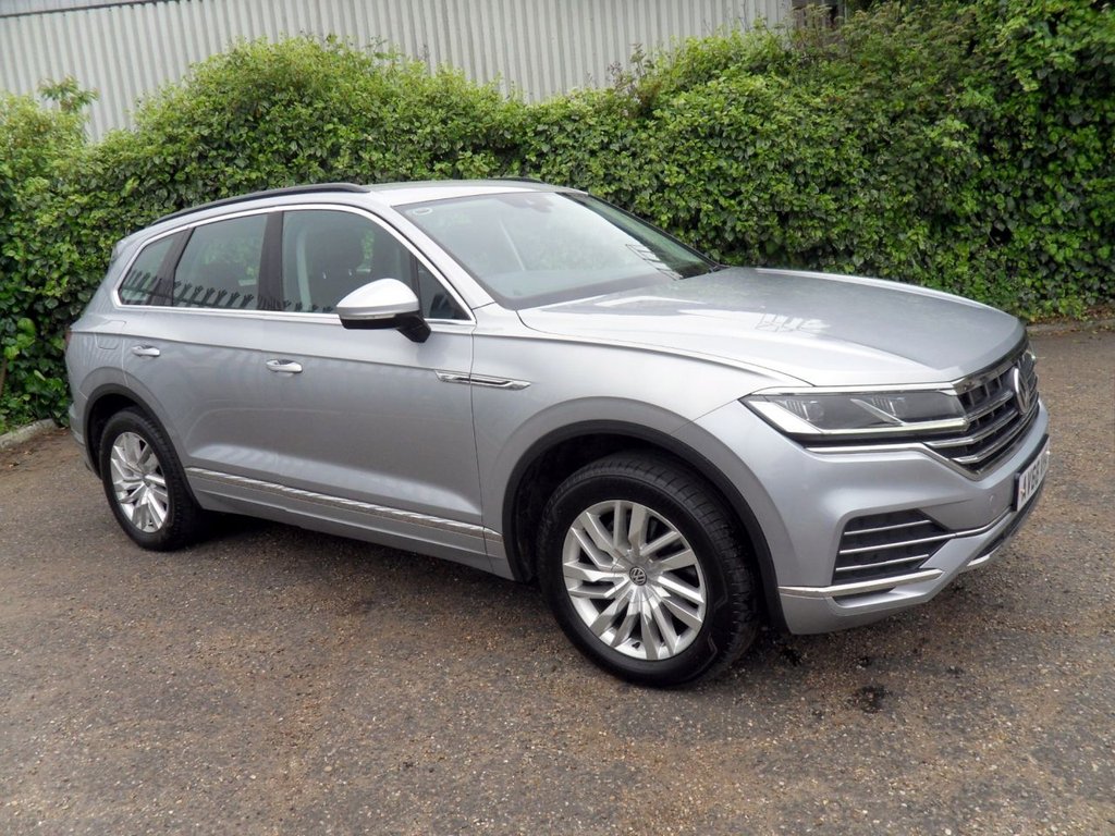 USED 2019 68 VOLKSWAGEN TOUAREG 3.0 TDI V6 SEL SUV 5dr Diesel Tiptronic 4Motion Euro 6 (s/s) (231 ps) 4Motion V6 SEL Automatic