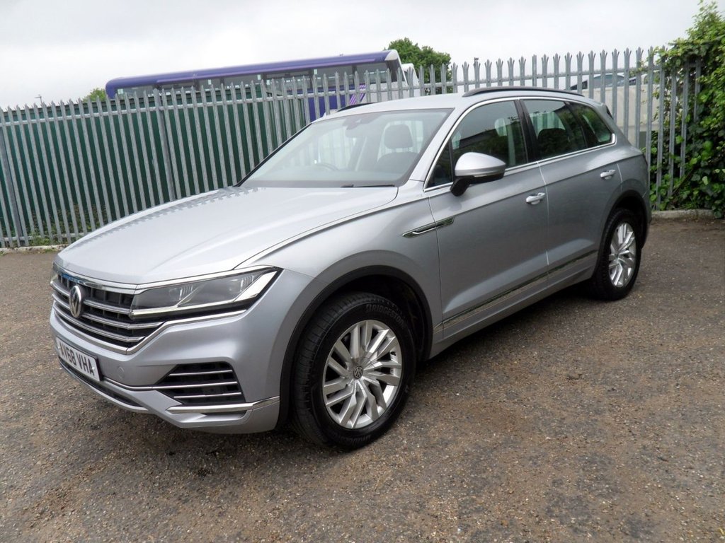 USED 2019 68 VOLKSWAGEN TOUAREG 3.0 TDI V6 SEL SUV 5dr Diesel Tiptronic 4Motion Euro 6 (s/s) (231 ps) 4Motion V6 SEL Automatic