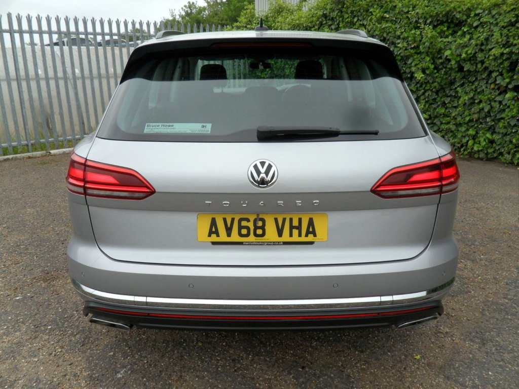 USED 2019 68 VOLKSWAGEN TOUAREG 3.0 TDI V6 SEL SUV 5dr Diesel Tiptronic 4Motion Euro 6 (s/s) (231 ps) 4Motion V6 SEL Automatic