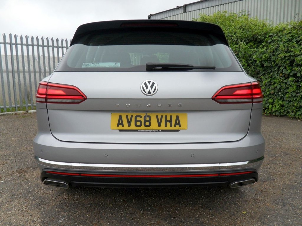 USED 2019 68 VOLKSWAGEN TOUAREG 3.0 TDI V6 SEL SUV 5dr Diesel Tiptronic 4Motion Euro 6 (s/s) (231 ps) 4Motion V6 SEL Automatic