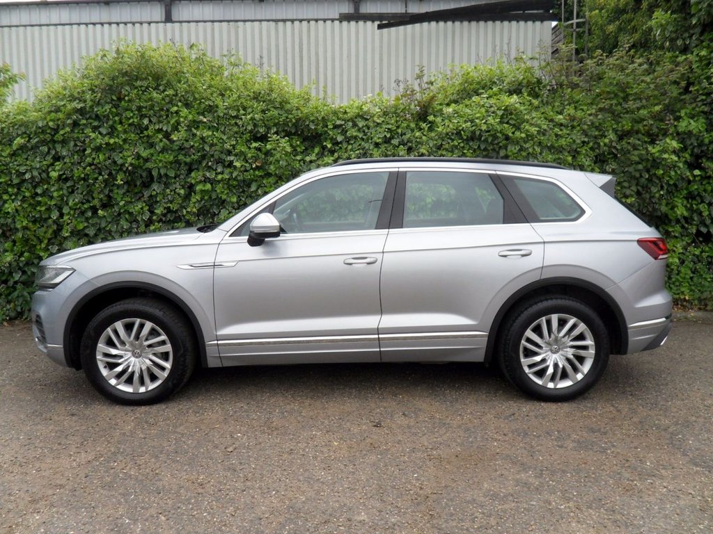 USED 2019 68 VOLKSWAGEN TOUAREG 3.0 TDI V6 SEL SUV 5dr Diesel Tiptronic 4Motion Euro 6 (s/s) (231 ps) 4Motion V6 SEL Automatic