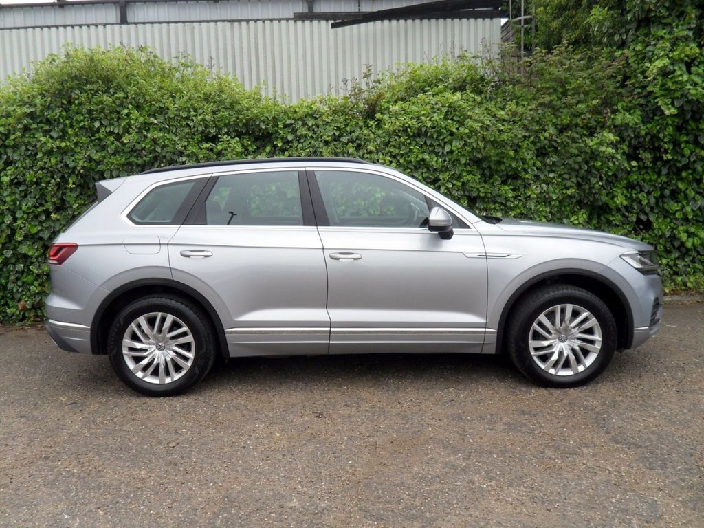 USED 2019 68 VOLKSWAGEN TOUAREG 3.0 TDI V6 SEL SUV 5dr Diesel Tiptronic 4Motion Euro 6 (s/s) (231 ps) 4Motion V6 SEL Automatic