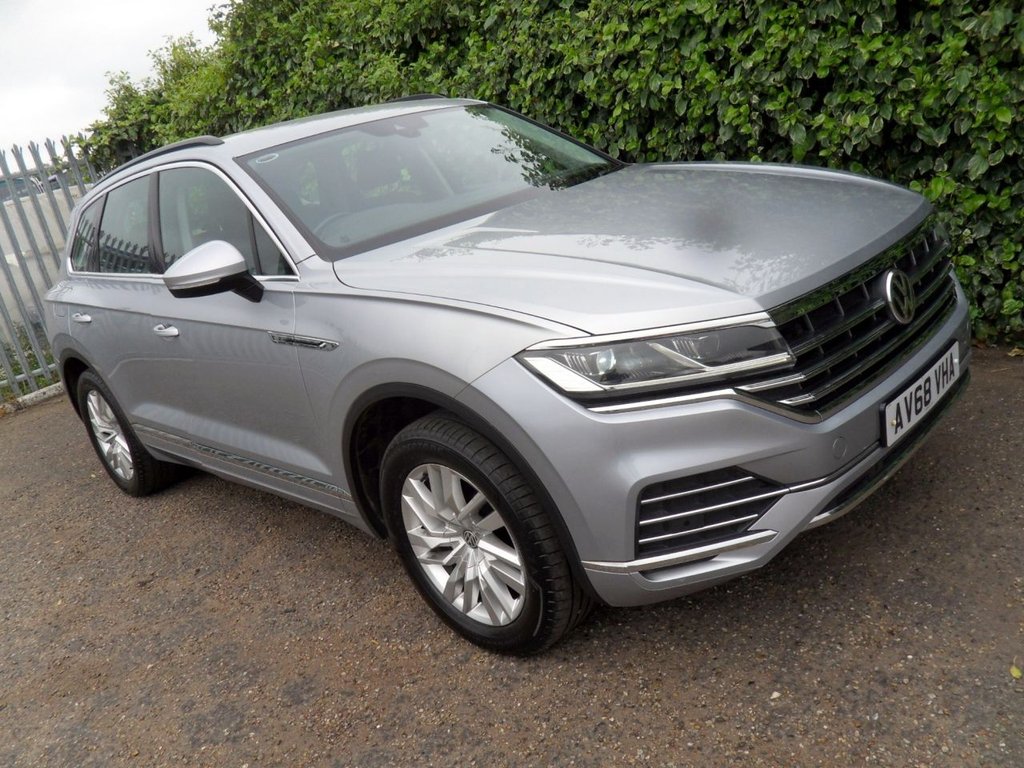 USED 2019 68 VOLKSWAGEN TOUAREG 3.0 TDI V6 SEL SUV 5dr Diesel Tiptronic 4Motion Euro 6 (s/s) (231 ps) 4Motion V6 SEL Automatic