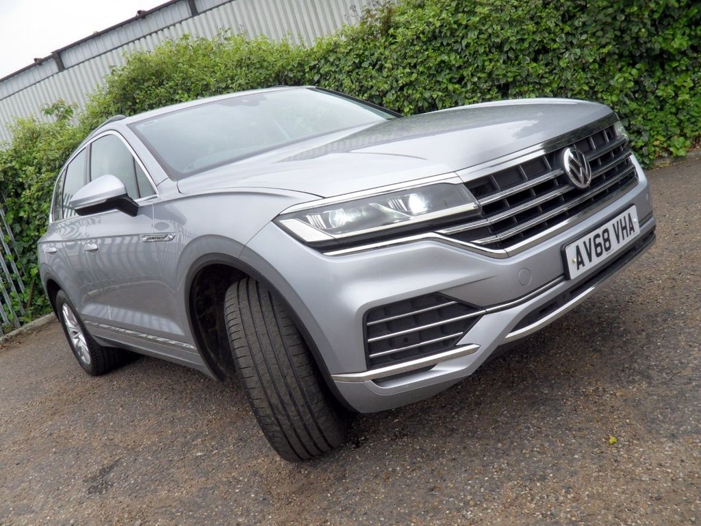 USED 2019 68 VOLKSWAGEN TOUAREG 3.0 TDI V6 SEL SUV 5dr Diesel Tiptronic 4Motion Euro 6 (s/s) (231 ps) 4Motion V6 SEL Automatic