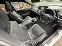 USED 2021 21 LEXUS ES 2.5 300h F Sport E-CVT Euro 6 (s/s) 4dr NAV~R/CAM~ROOF~FSH~FINANCE
