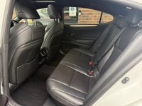 USED 2021 21 LEXUS ES 2.5 300h F Sport E-CVT Euro 6 (s/s) 4dr NAV~R/CAM~ROOF~FSH~FINANCE