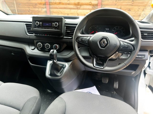 View our RENAULT TRAFIC