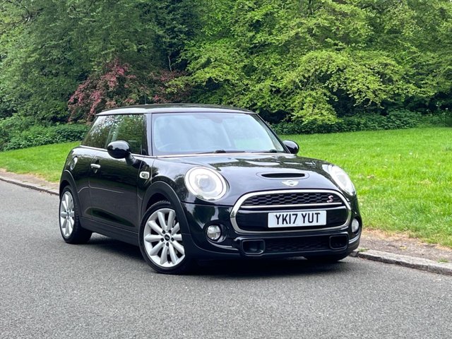 2017 MINI COOPER SD HATCHBACK 3DR DIESEL AUTO 6SPD EURO 6 S S 170 PS... photo