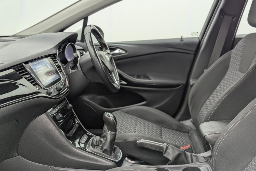 USED 2018 18 VAUXHALL ASTRA 1.4i Turbo SRi Nav Hatchback 5dr Petrol Manual Euro 6 (150 ps) Sat Nav, 17" Alloys, Air Con