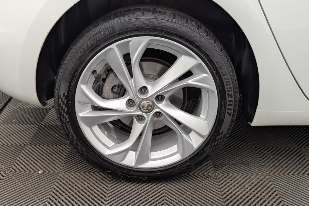 USED 2018 18 VAUXHALL ASTRA 1.4i Turbo SRi Nav Hatchback 5dr Petrol Manual Euro 6 (150 ps) Sat Nav, 17" Alloys, Air Con