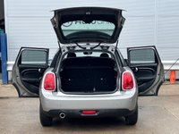 USED 2020 69 MINI HATCH 1.5 Cooper Classic Hatchback 5dr Petrol Steptronic Euro 6 (s/s) (136 ps) &pound;2,575 FACTORY UPGRADES INC. APPLE CAR PLAY