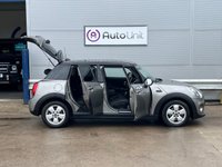 USED 2020 69 MINI HATCH 1.5 Cooper Classic Hatchback 5dr Petrol Steptronic Euro 6 (s/s) (136 ps) &pound;2,575 FACTORY UPGRADES INC. APPLE CAR PLAY