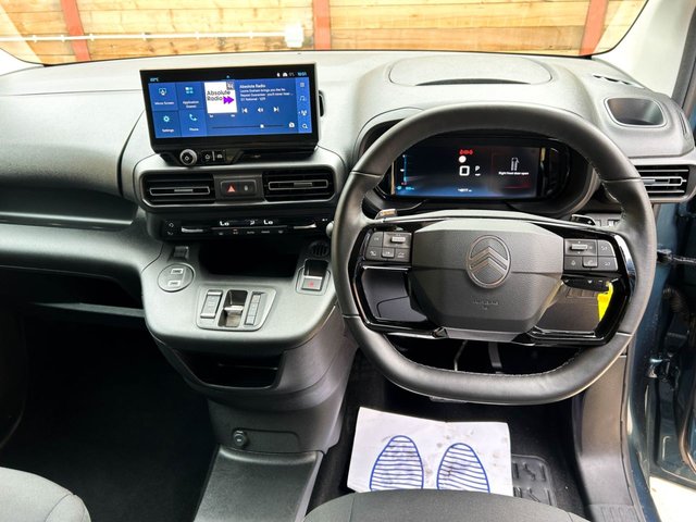 View our CITROEN BERLINGO