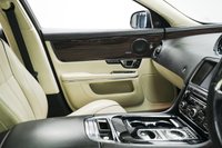USED 2015 15 JAGUAR XJ 3.0d V6 Portfolio Auto Euro 5 (s/s) 4dr Panoramic Roof, Full Leather