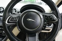 USED 2015 15 JAGUAR XJ 3.0d V6 Portfolio Auto Euro 5 (s/s) 4dr Panoramic Roof, Full Leather