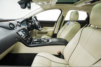 USED 2015 15 JAGUAR XJ 3.0d V6 Portfolio Auto Euro 5 (s/s) 4dr Panoramic Roof, Full Leather