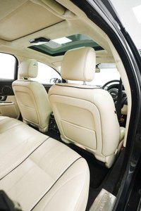 USED 2015 15 JAGUAR XJ 3.0d V6 Portfolio Auto Euro 5 (s/s) 4dr Panoramic Roof, Full Leather