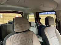 USED 2011 61 RENAULT KANGOO 1.6 16V Petrol Expression Wheelchair Accessible Vehicle  38,525 MLS ONLY TWO LOCAL LADY OWNERS MOBILITY