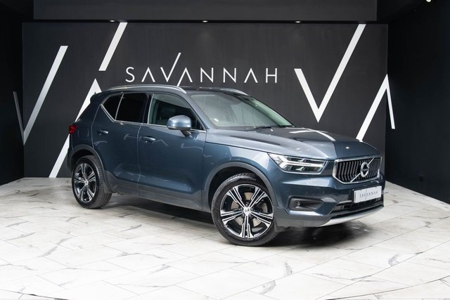 View our VOLVO XC40